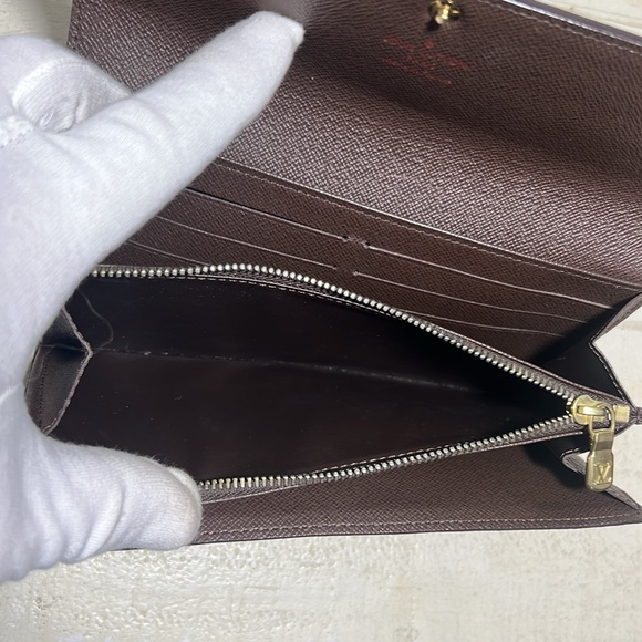Louis Vuitton Damier Sarah Long Wallet - Picture 13 of 16